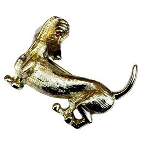 Vintage Dachshund Dog Brooch Gold Tone Red Rhinestone Eye Dog Lover Grannycore
